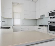 G shape modular kitchen design